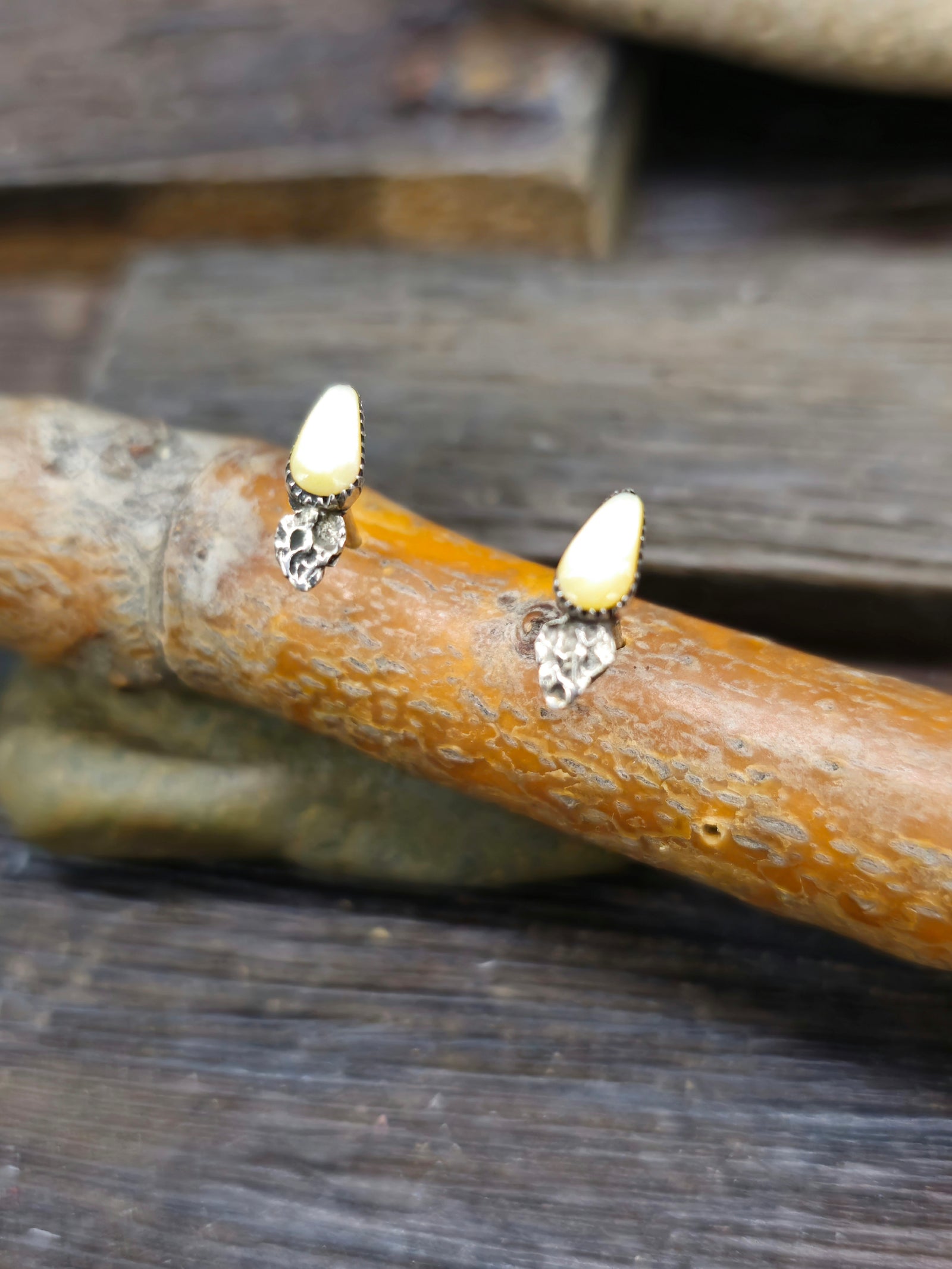Vintage/Estate Yellow Mother of Pearl Sterling Silver Post Earrings by Beverly Weebothee