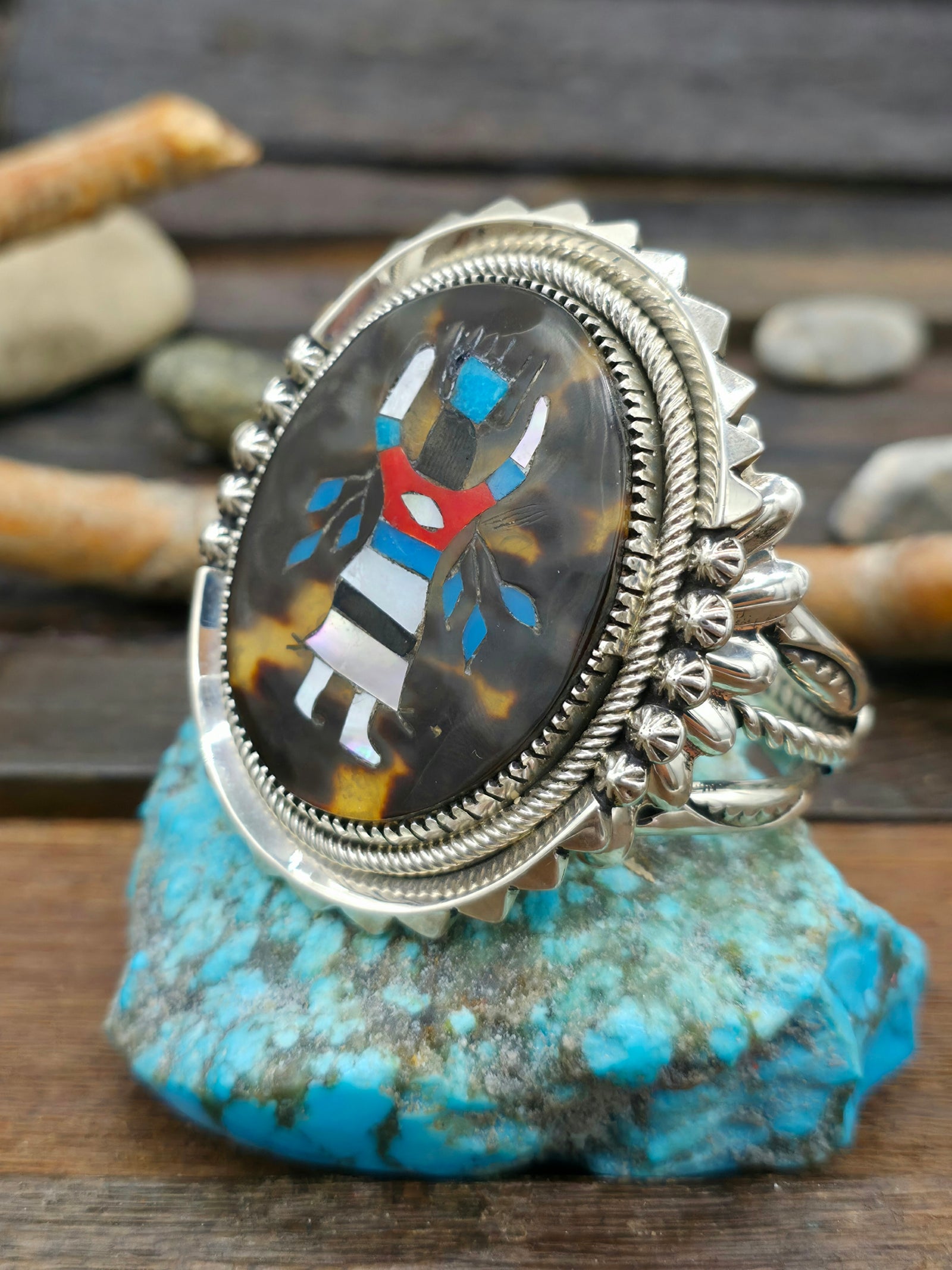 Vintage/Estate Sterling Silver Shell Kachina Inlay Cuff - 6 1/4 in.