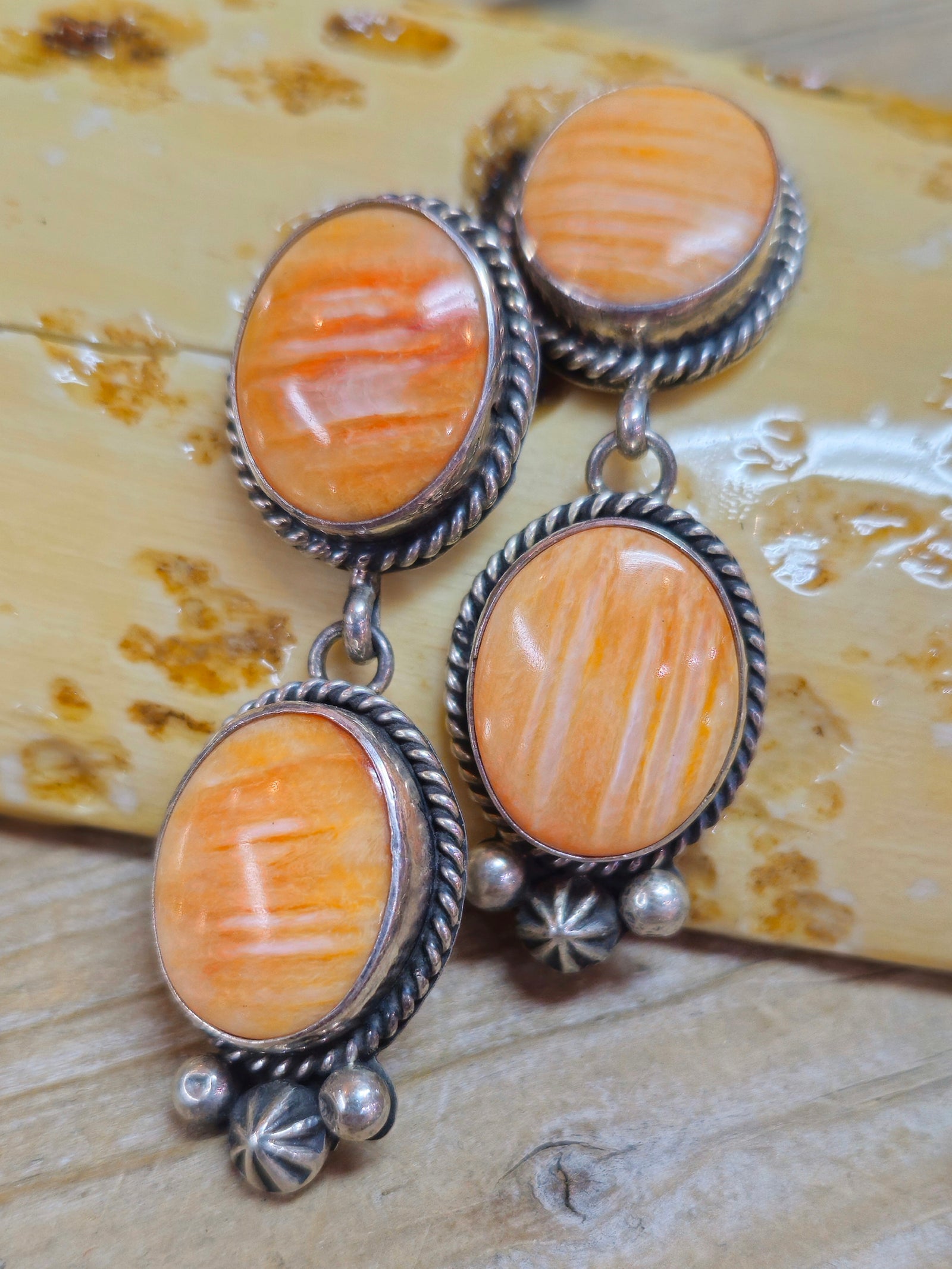 Linda Yazzie Spiny Oyster Squash Blossom Necklace and Earring Set
