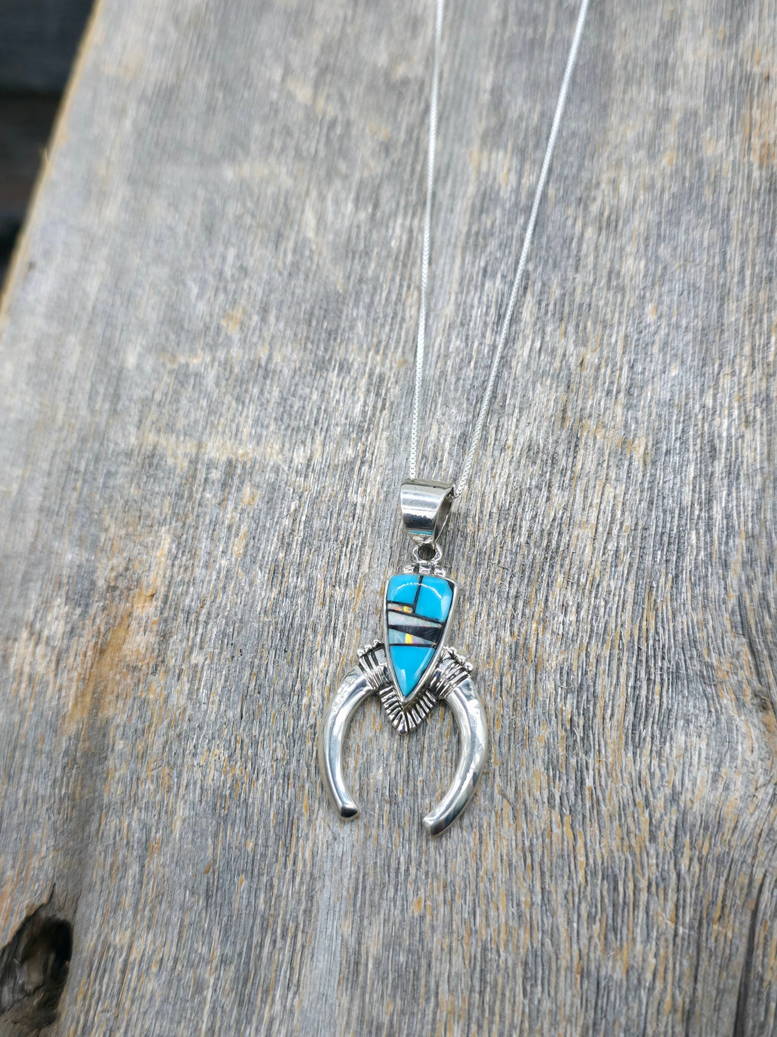 Sterling Silver Blue Turquoise Inlay Naja Necklace - 18 in