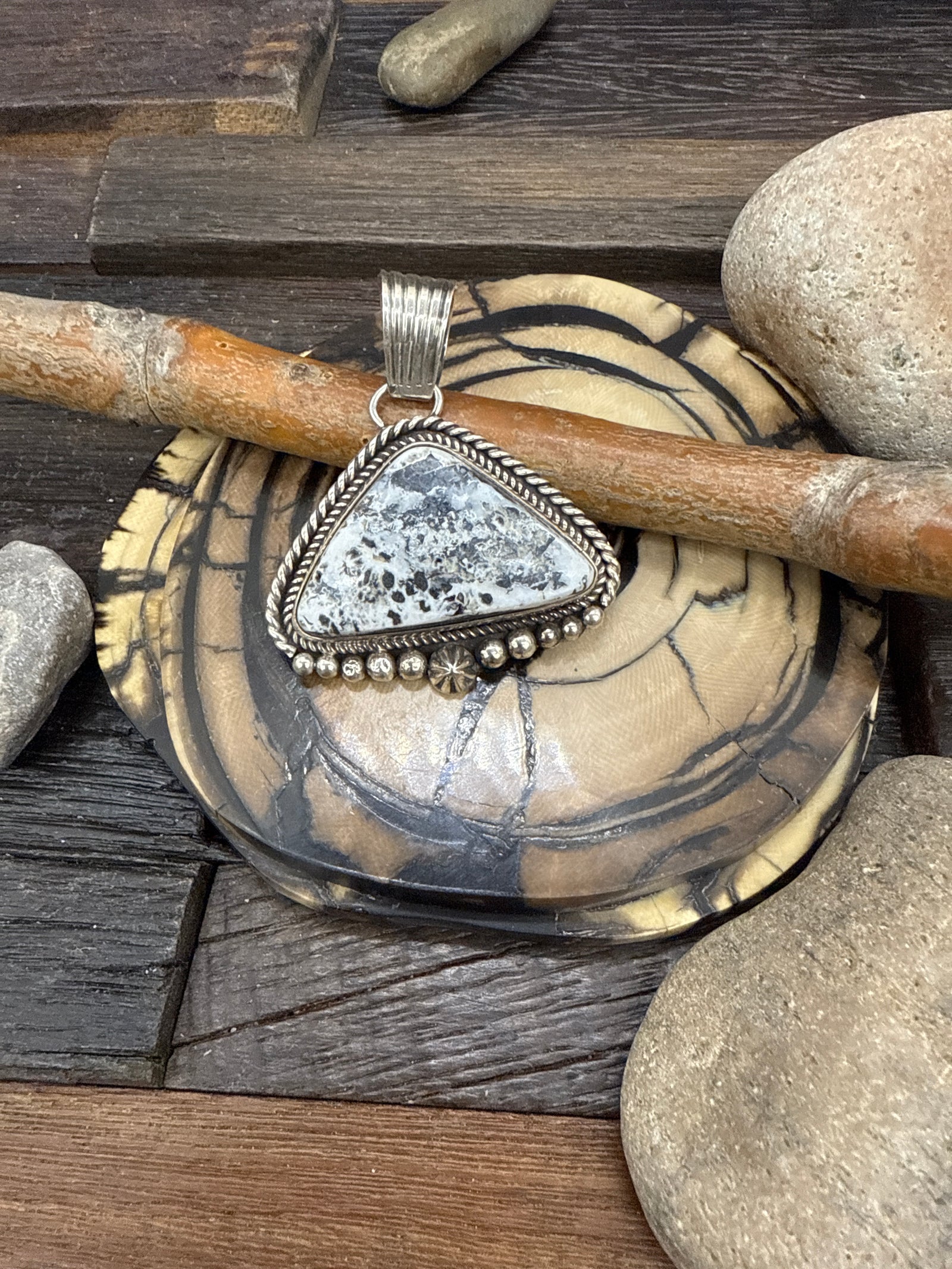 White Buffalo Sterling Silver Triangle Pendant by La Rose Ganadanegro