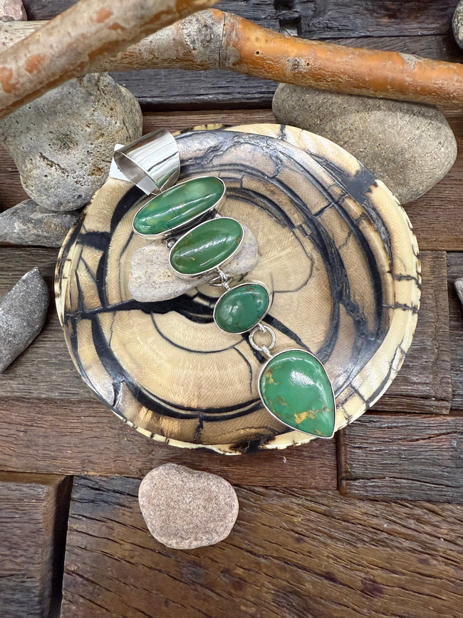 4 1/2in Fox Turquoise tie Lariat Pendant by Mildred Parkhurst