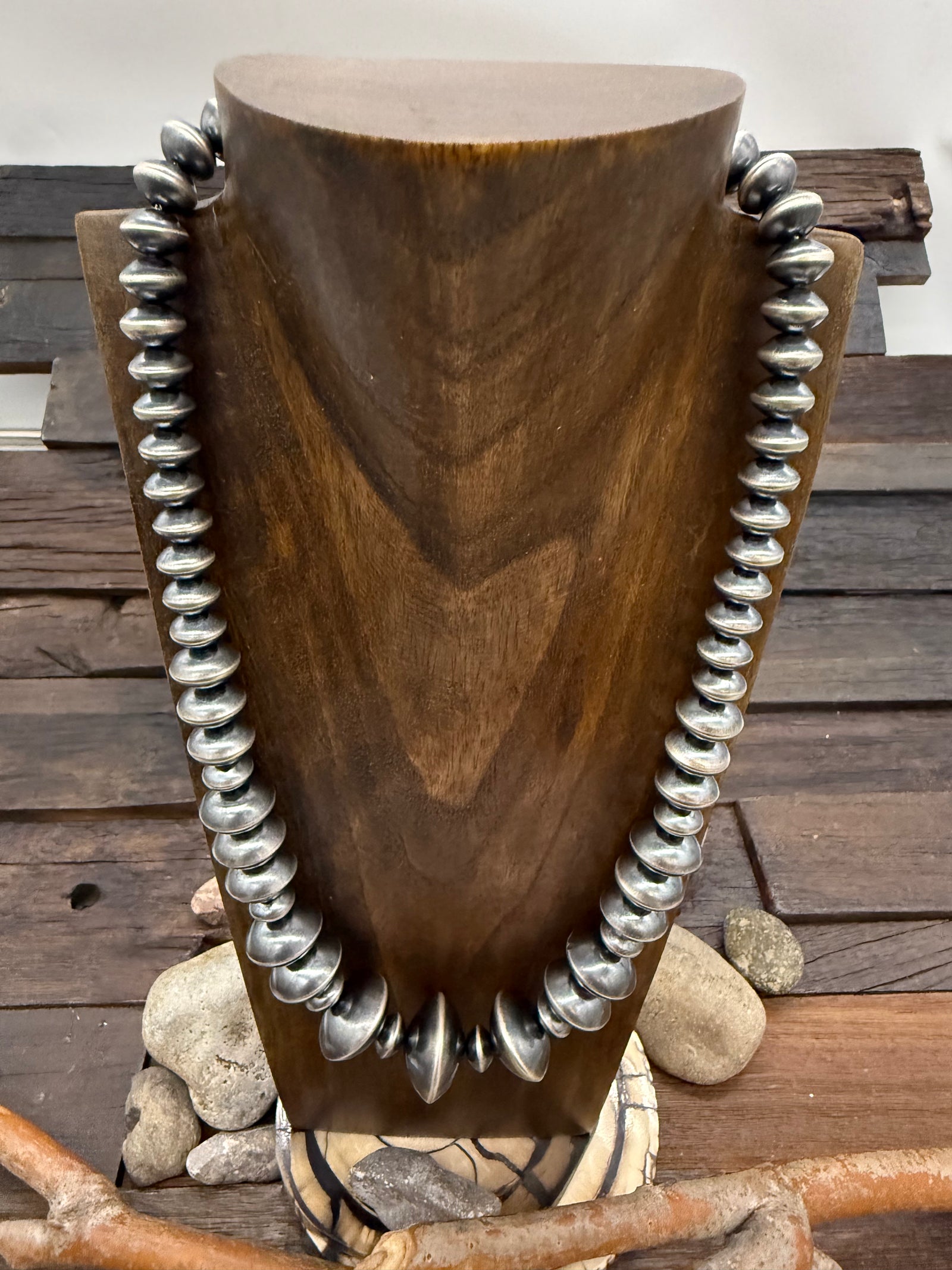 Sterling Silver Oxidized Navajo Graduated Saucer Pearls 22in