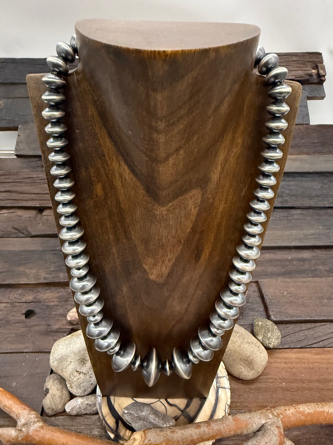 Sterling Silver Oxidized Navajo Graduated Saucer Pearls 22in