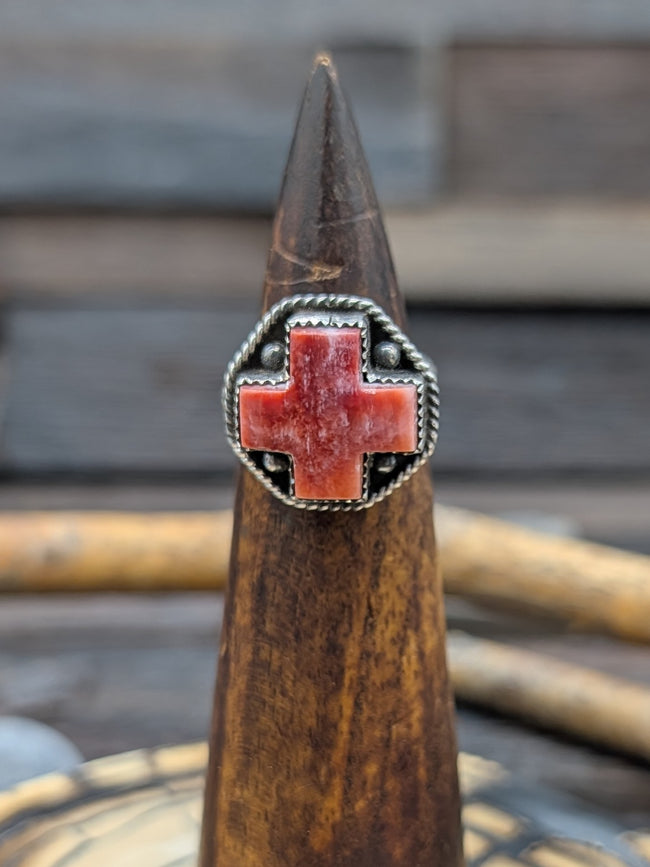 Sterling Silver Red Spiny Oyster Santa Fe Cross Ring by L. Archuleta - Size 7 1/2
