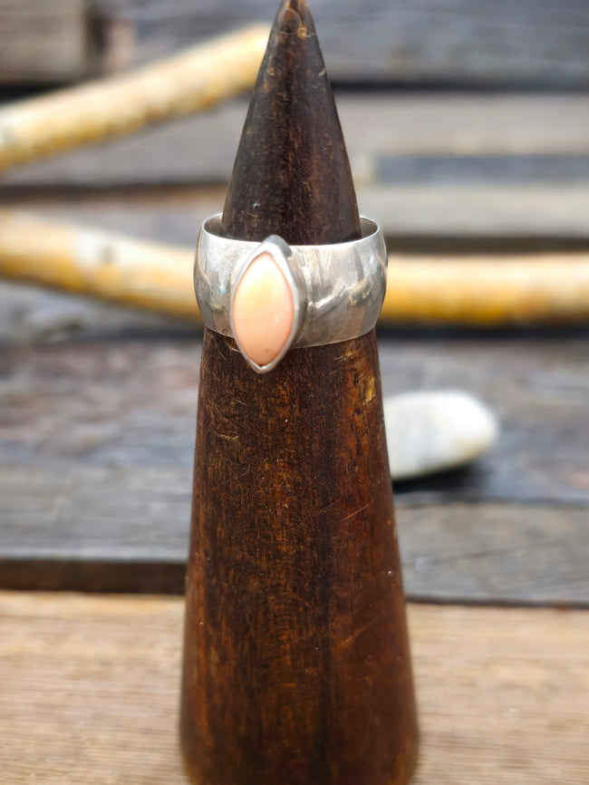 Vintage/Estate Pink Coral Sterling Silver Ring  - Size 7