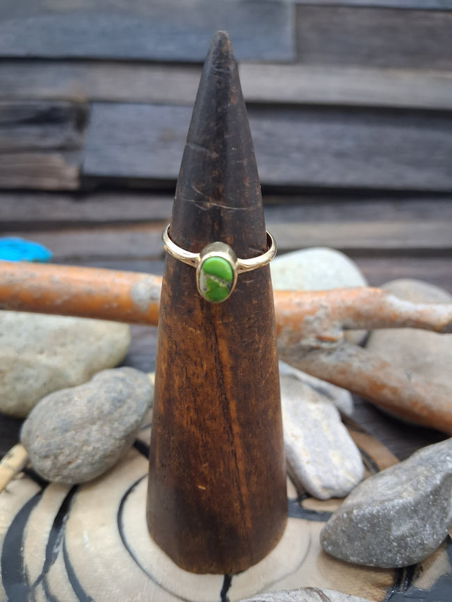 14 KT Gold Royston Turquoise Small Oval Ring Size 6 3/4