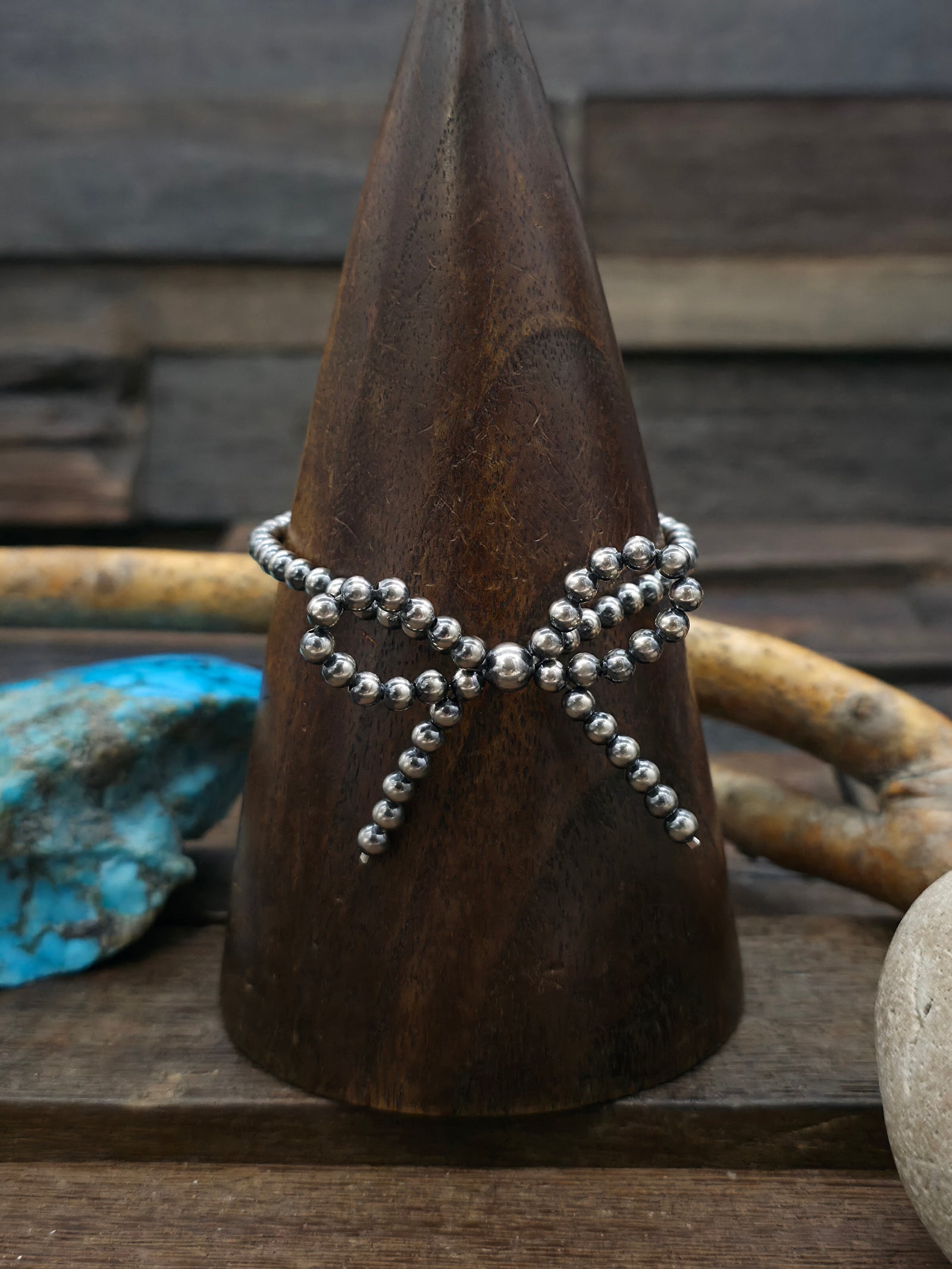 Stretchy Sterling Silver Bead Bow Bracelet - 7 in.