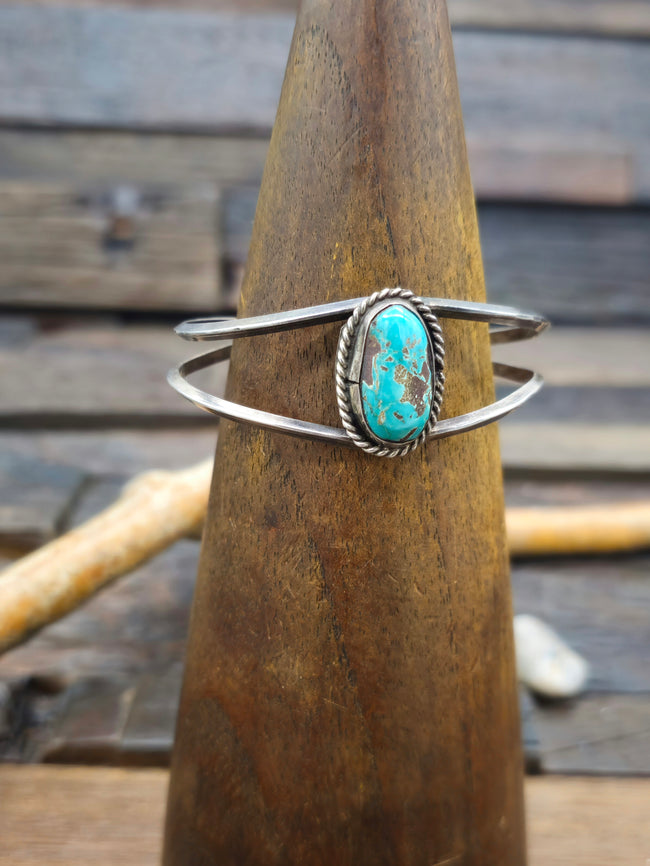 Vintage/Estate Turquoise Sterling Silver Cuff - 6 in.