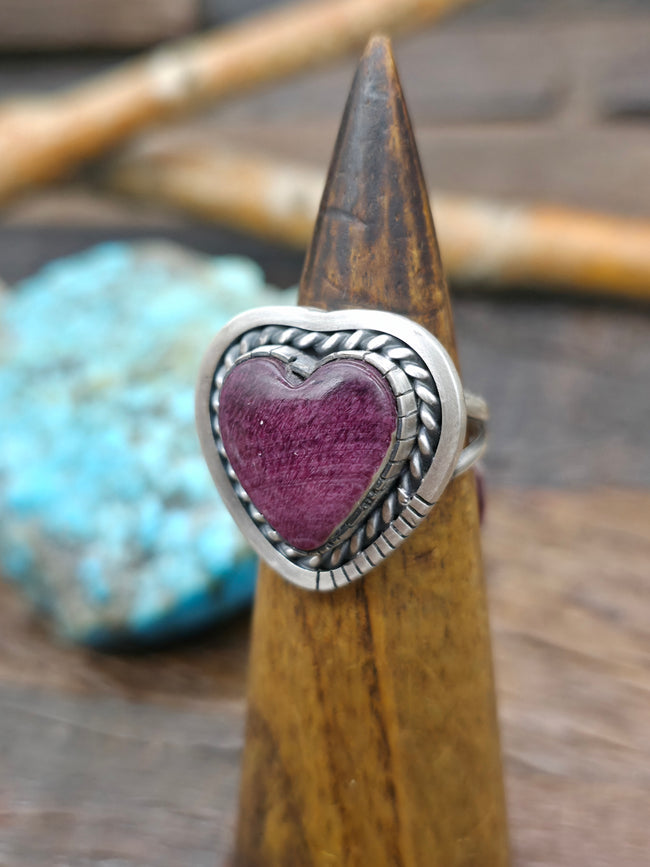 Sterling Silver Dark Purple Spiny Heart Ring by Walter Vandever - Size 8 1/2