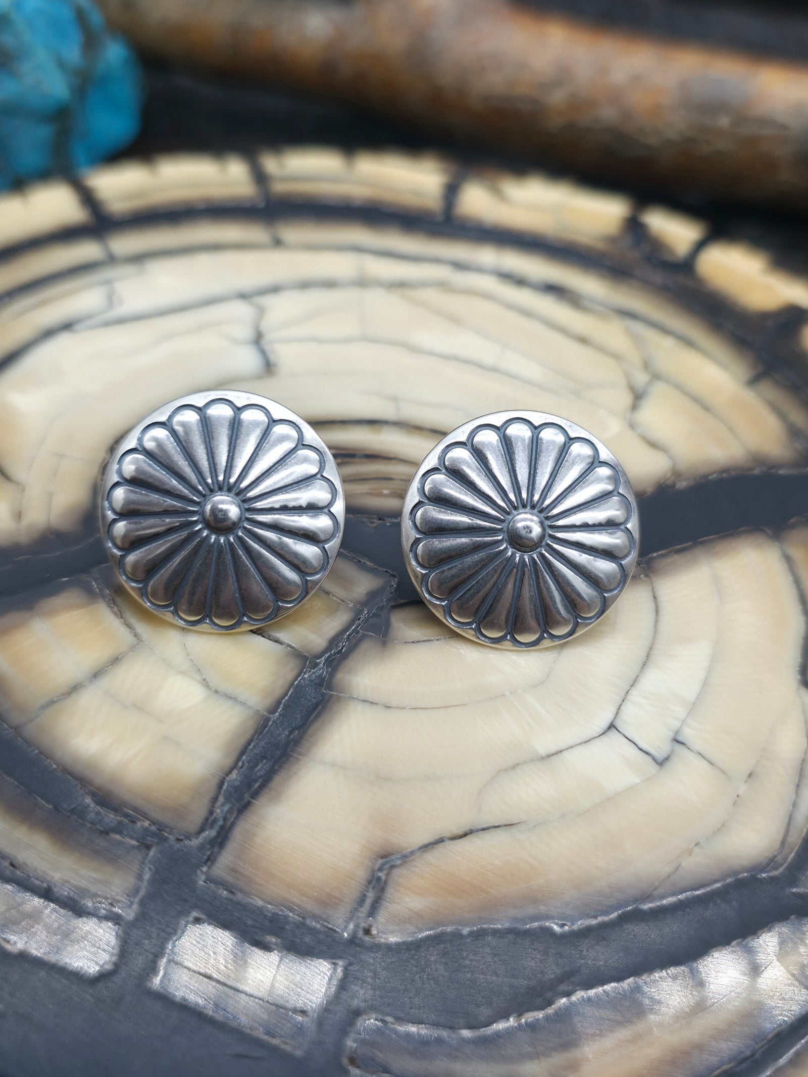Round Stamped Sterling Silver Concha Earrings - 3/4 in. Diameter