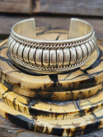 Narrow Sterling Silver Link Bracelet MADE IN ITALY NON-NATIVE MADE 8 in.