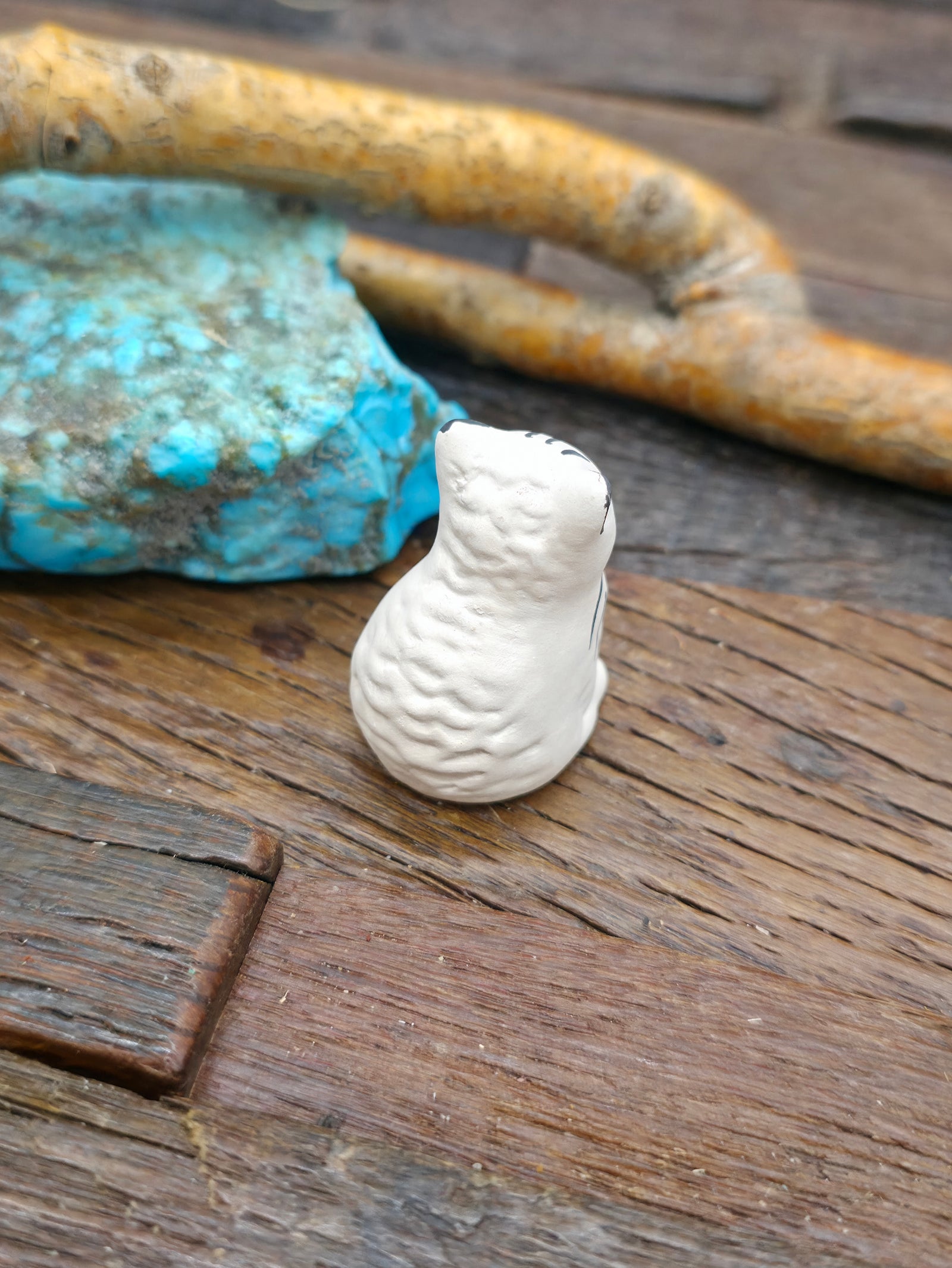 Mini Acoma Cat - Seated Fluffy