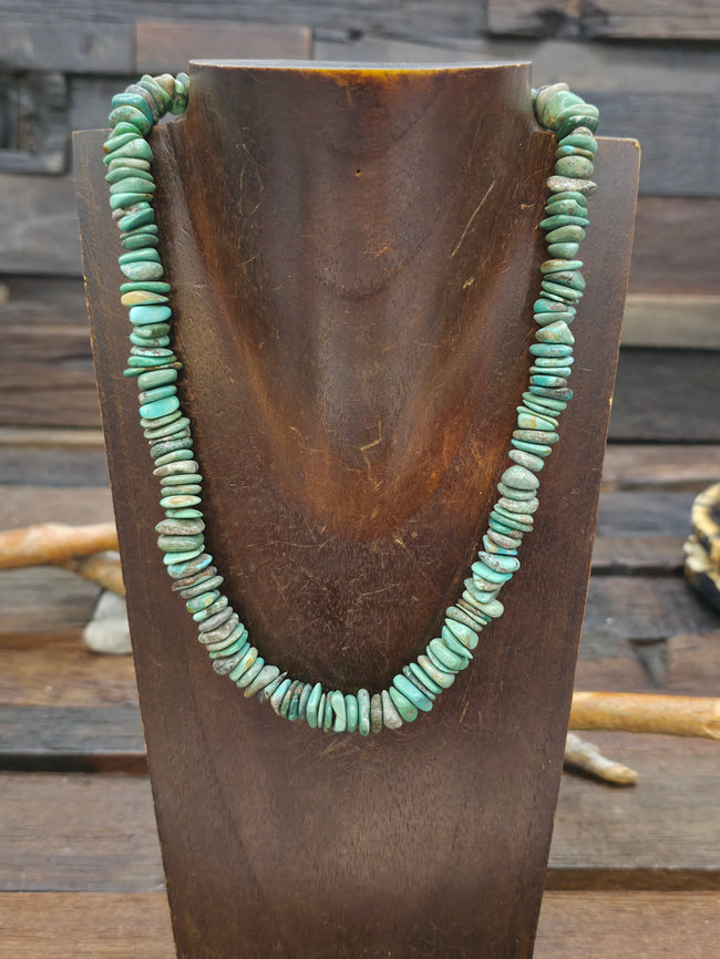 Green Turquoise Chip Necklace - 16 in.