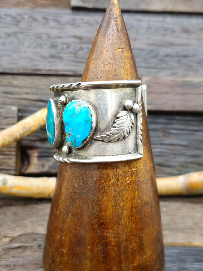 Vintage/Estate Sterling Silver Five Stone Turquoise Cuff - 7 in.