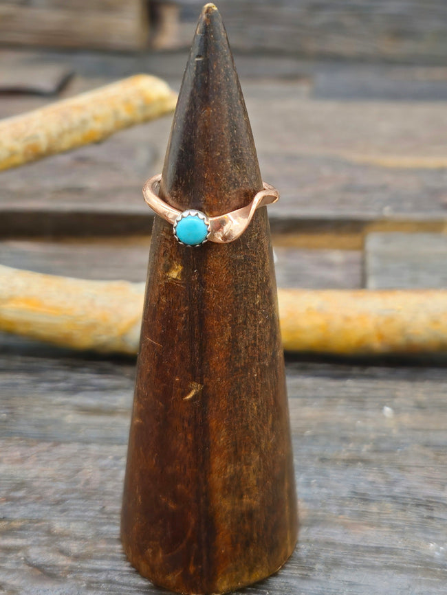 Single Twist Copper Ring with Turquoise by Yolanda Skeets - Size 9 1/2