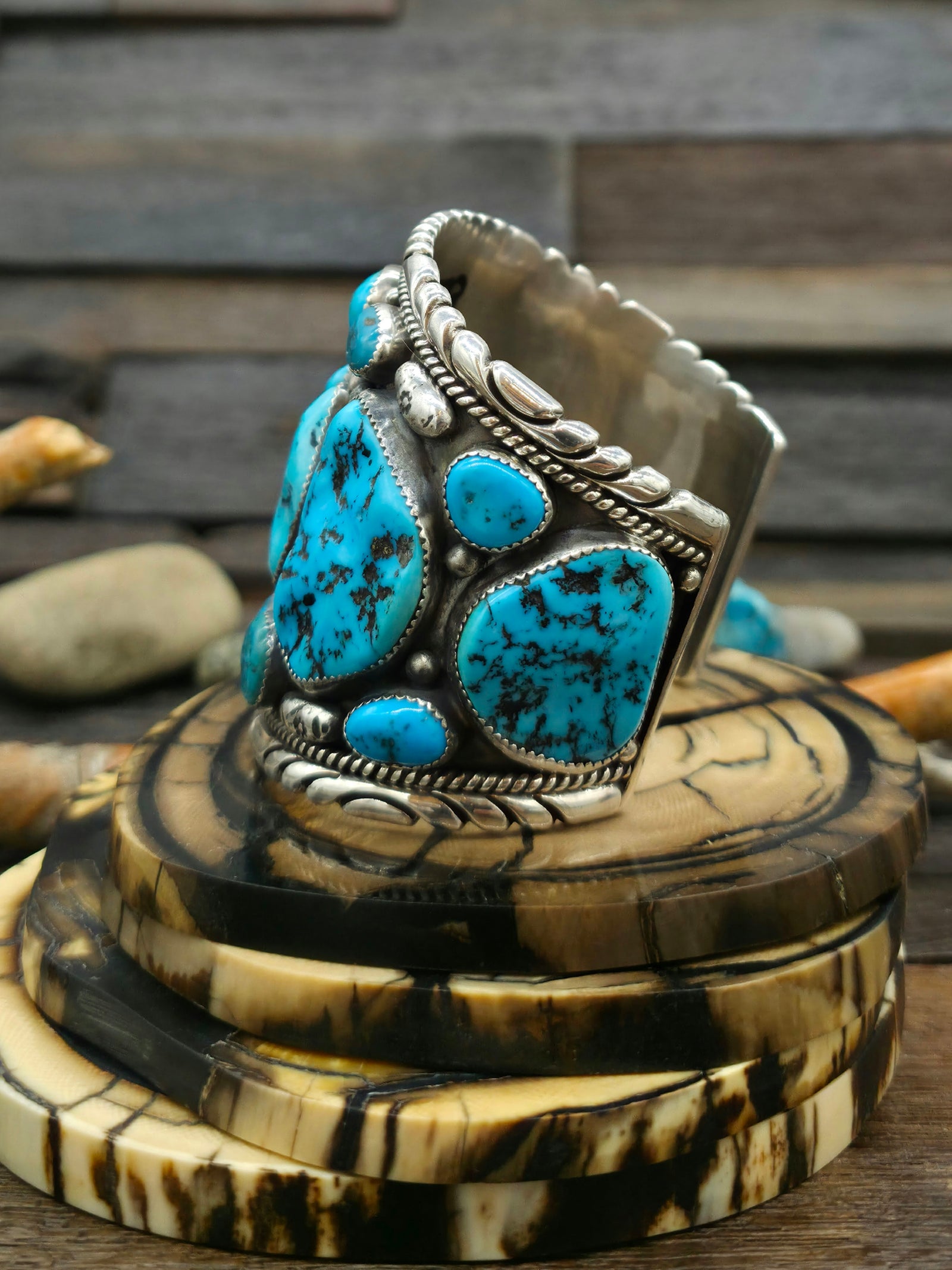 Vintage/Estate Turquoise Nugget Sterling Silver Cuff - 8 in.