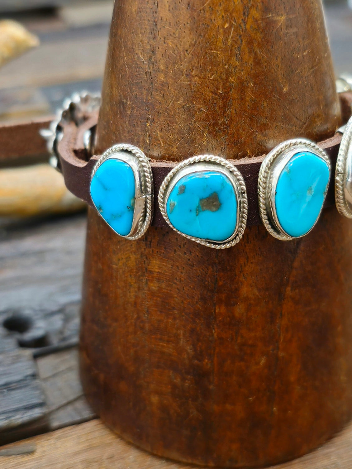 Seven Stone Turquoise Leather Buckle Bracelet 10 in