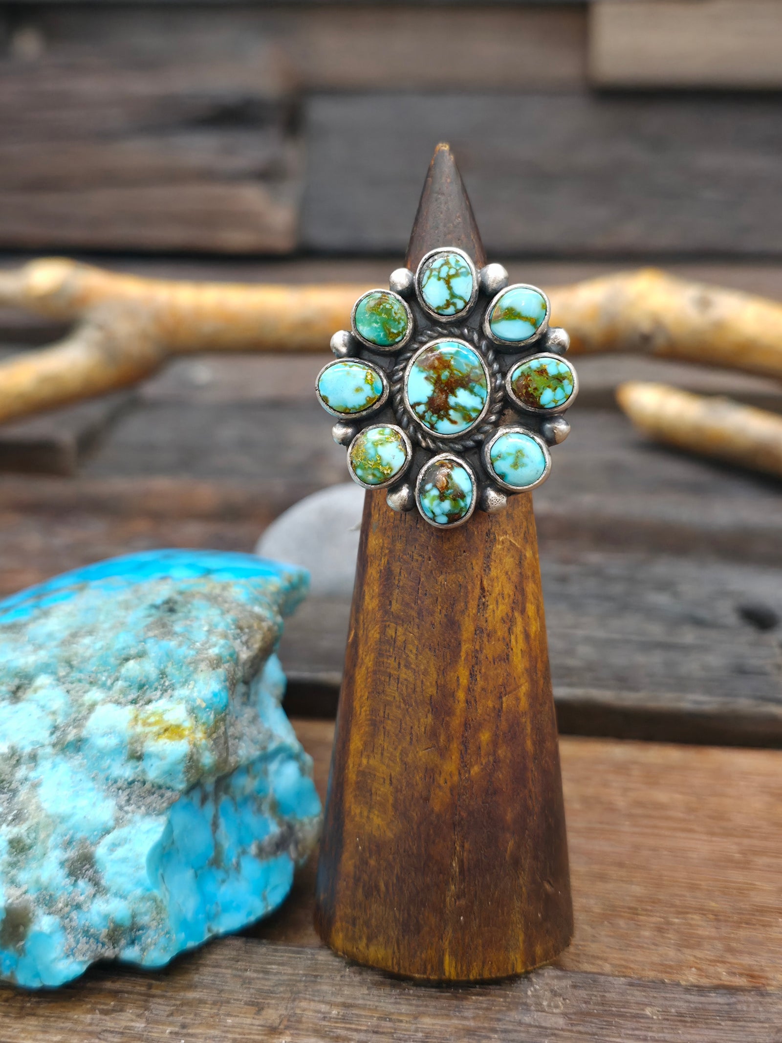 Sterling Silver Kingman Turquoise Cluster Ring - Size 7 1/2