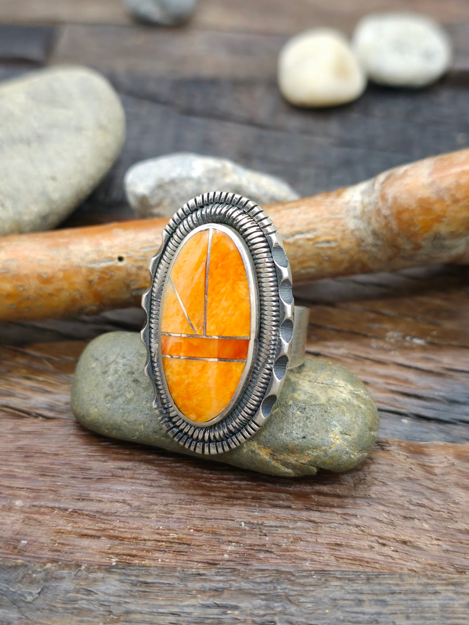 Sterling Silver Spiny Oyster Inlay Statement Ring by Walter Vandever - Size 8