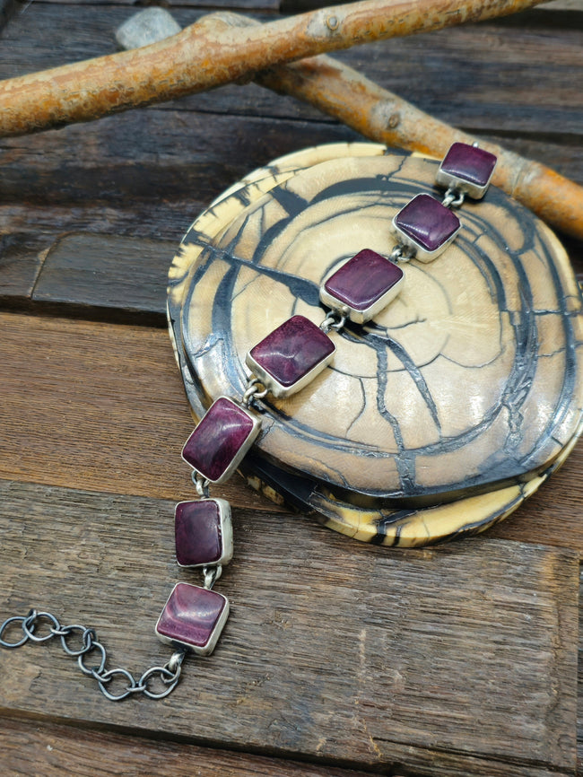Purple Spiny Oyster Link Bracelet by Darrin Livingston - 10 in.