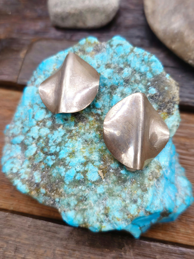 Vintage/Estate Small Silver Leaf Clip On Earrings