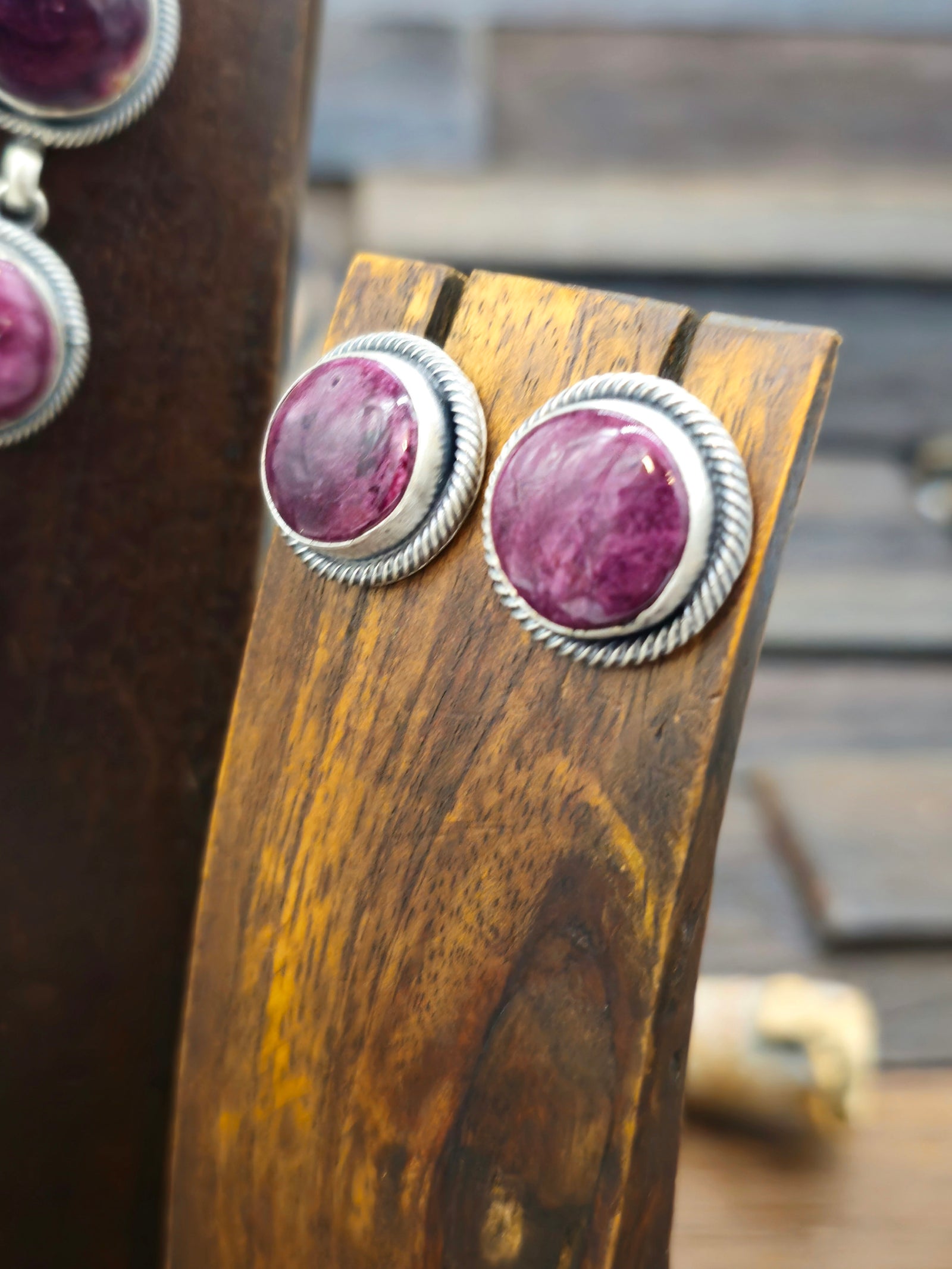 Purple Spiny Oyster Lariat Necklace and Earring Set by Darrin Livingston - 26 in.