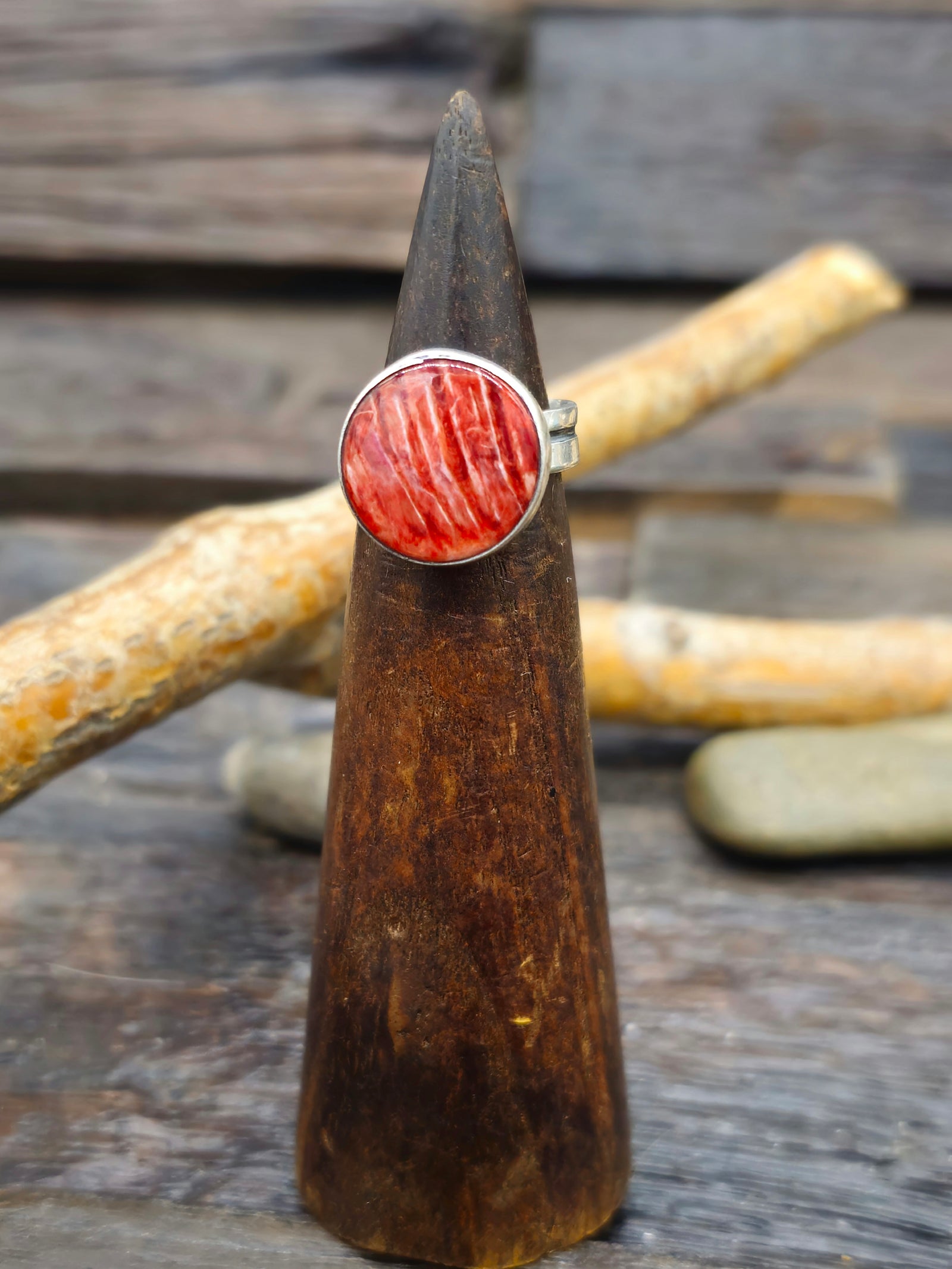 Sterling Silver and Orange Spiny Oyster Ring - Size 6
