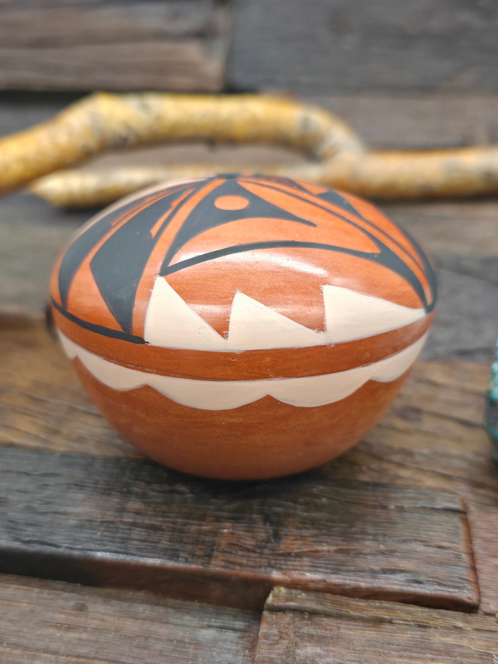 Handmade Painted Jemez Seed Pot by Michelle Mora - Black - 2 1/4 in. by 3 1/4 in. by 3 1/4 in.