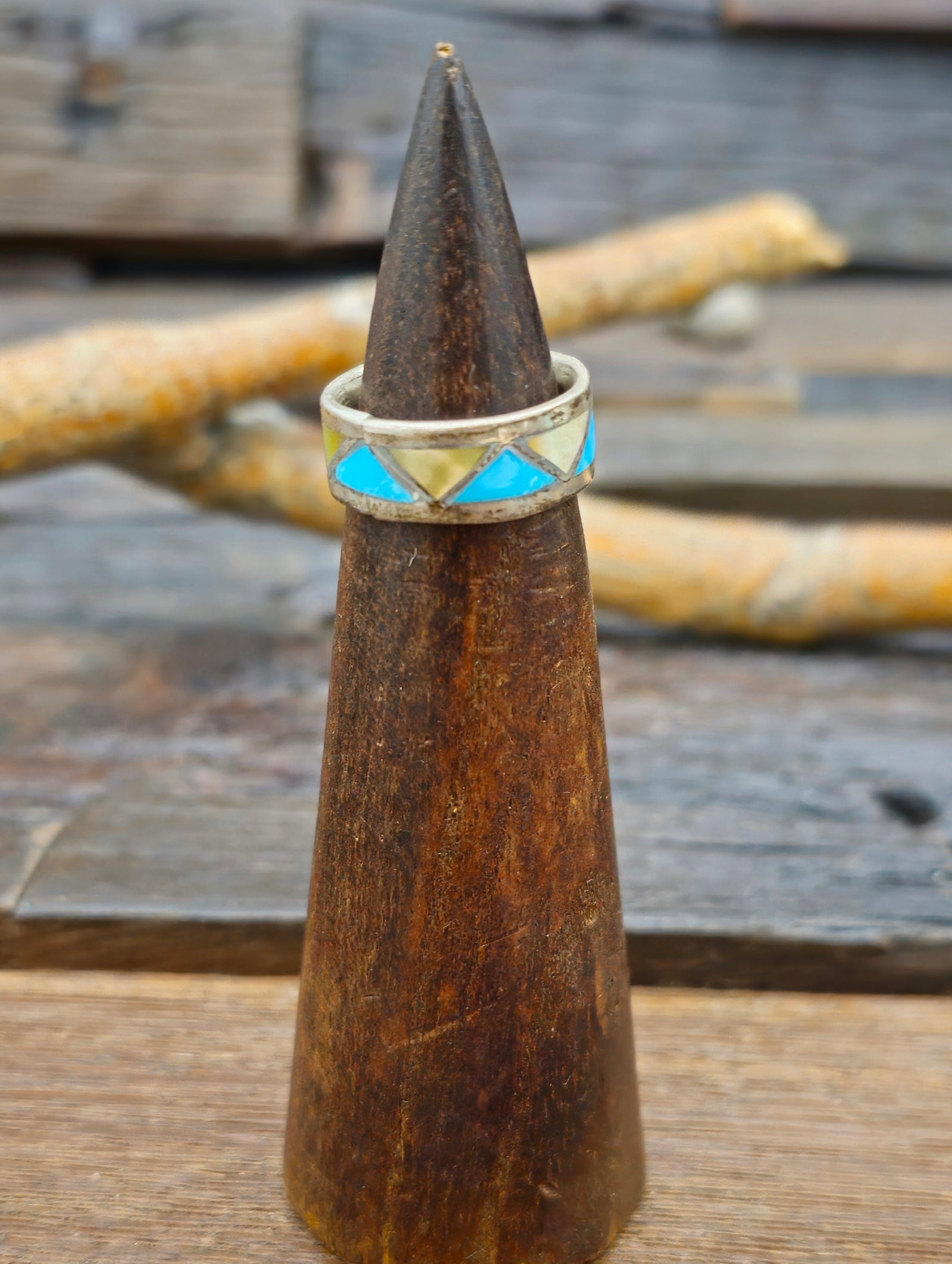 Vintage/Estate Turquoise and Yellow Mother of Pearl Inlay Sterling Silver Band - Size 6