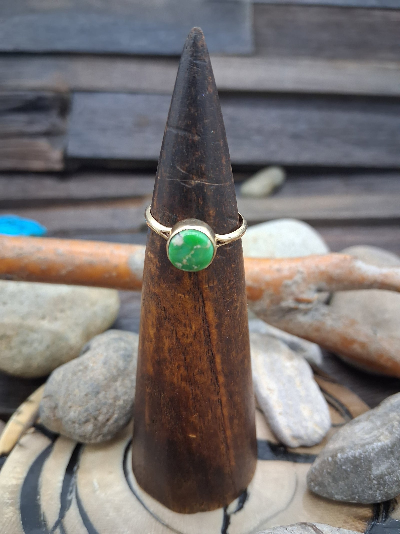 14 KT Stamped Gold Royston Turquoise Round Ring Size 7