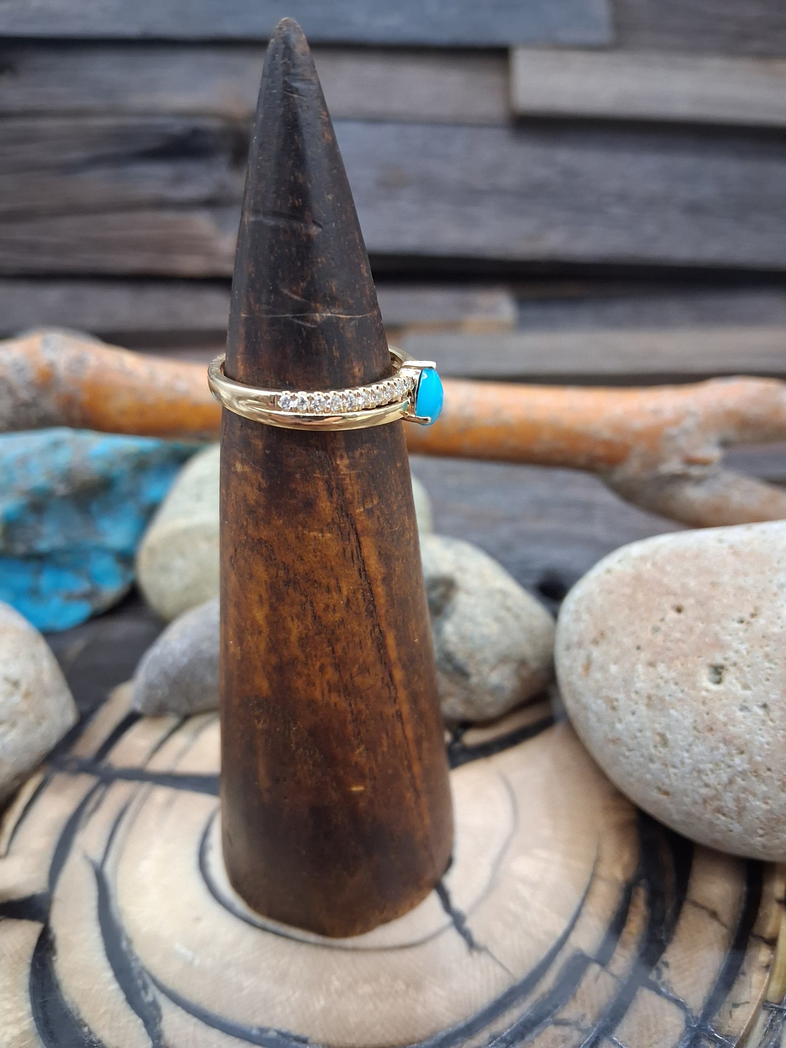 14KT Gold Sleeping Beauty Turquoise Teardrop Diamond Band Inlay Ring Size 6 3/4