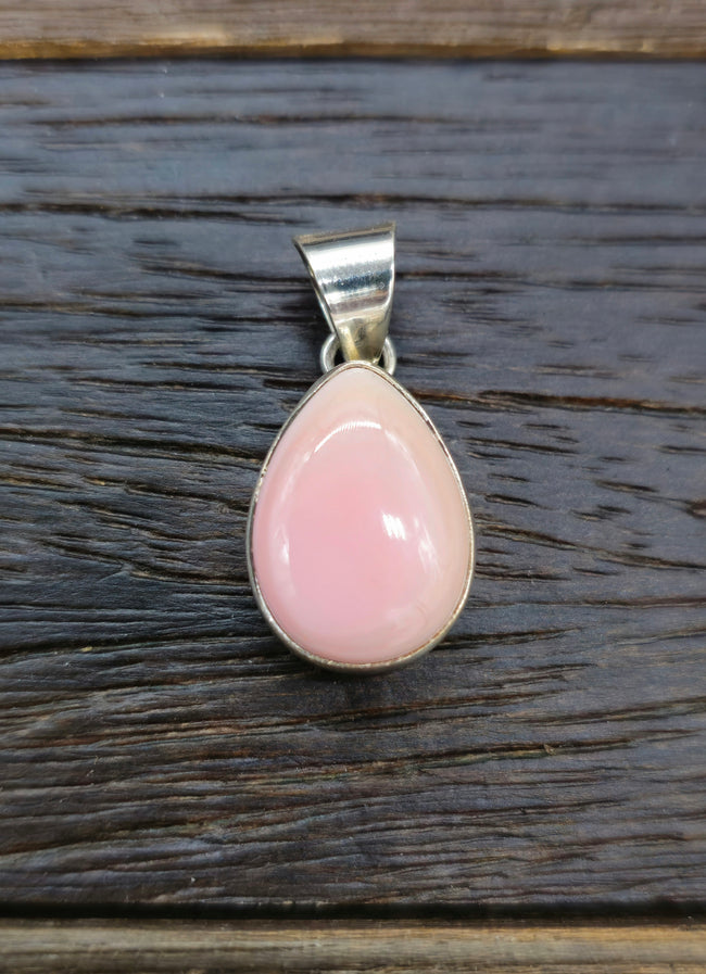 Pink Conch Teardrop Pendant Straight Bezel 1 in