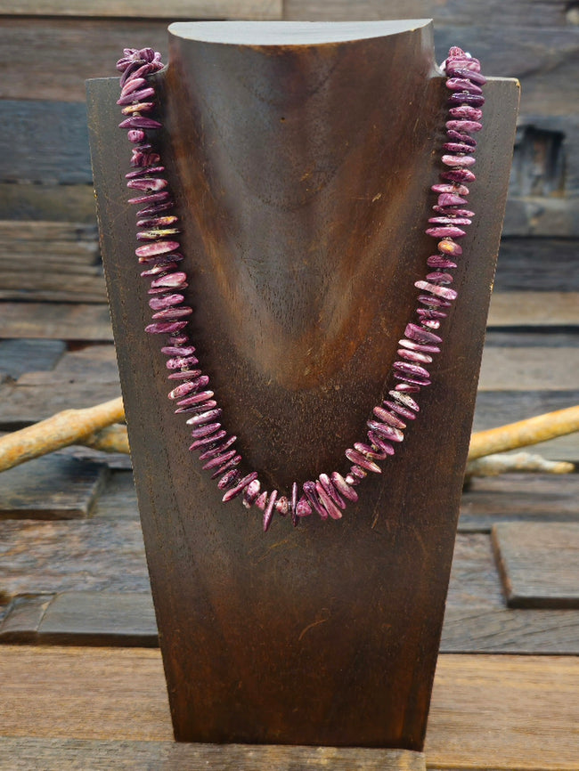 Purple Spiny Oyster Shell Chip Necklace 21 in.