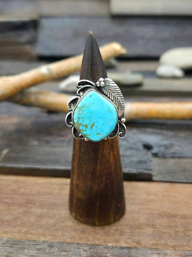 Sterling Silver Kingman Turquoise Ring with Leaf Applique - Size 8 1/2