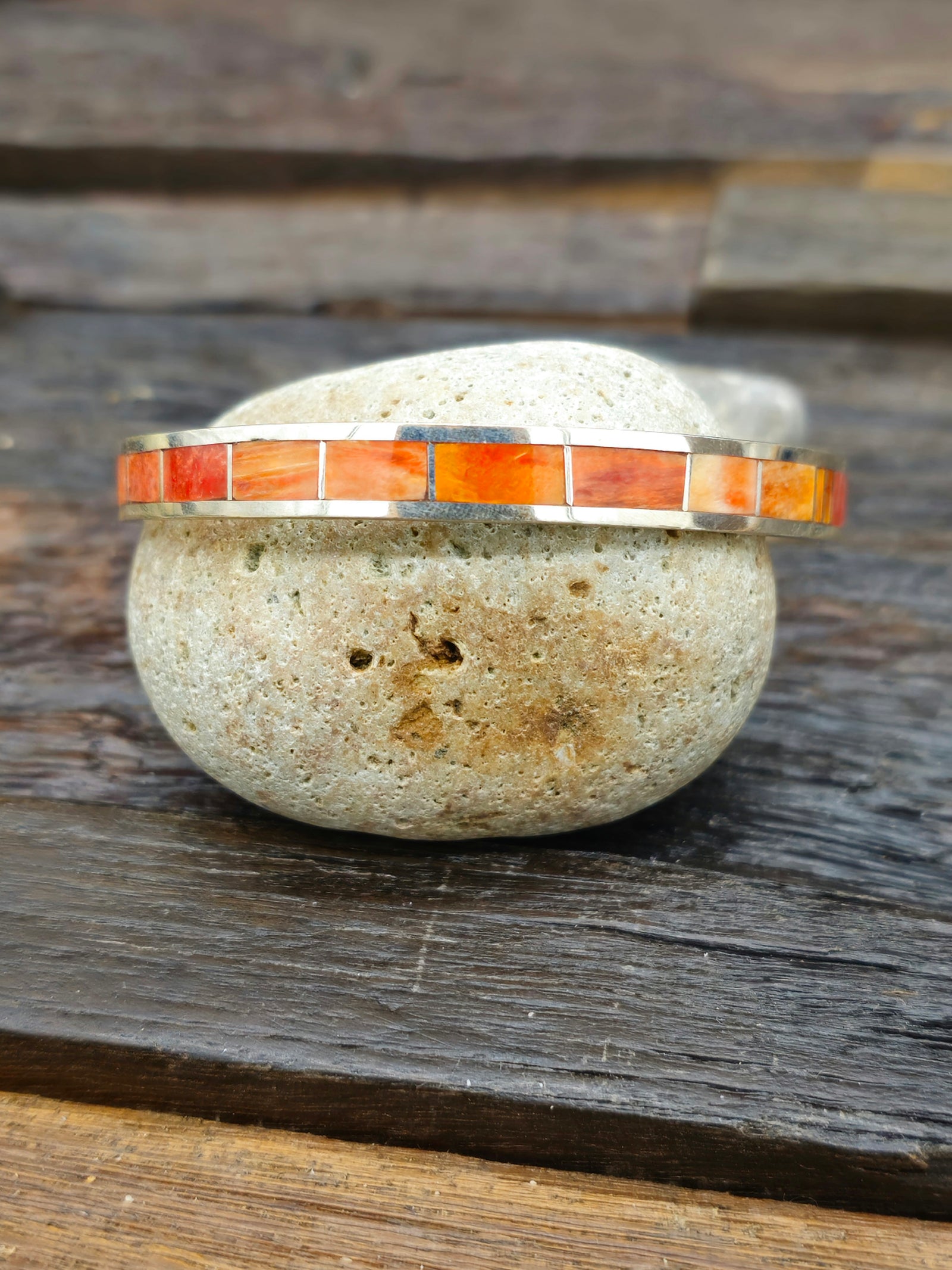 Spiny Oyster Inlay Sterling Silver Bangle