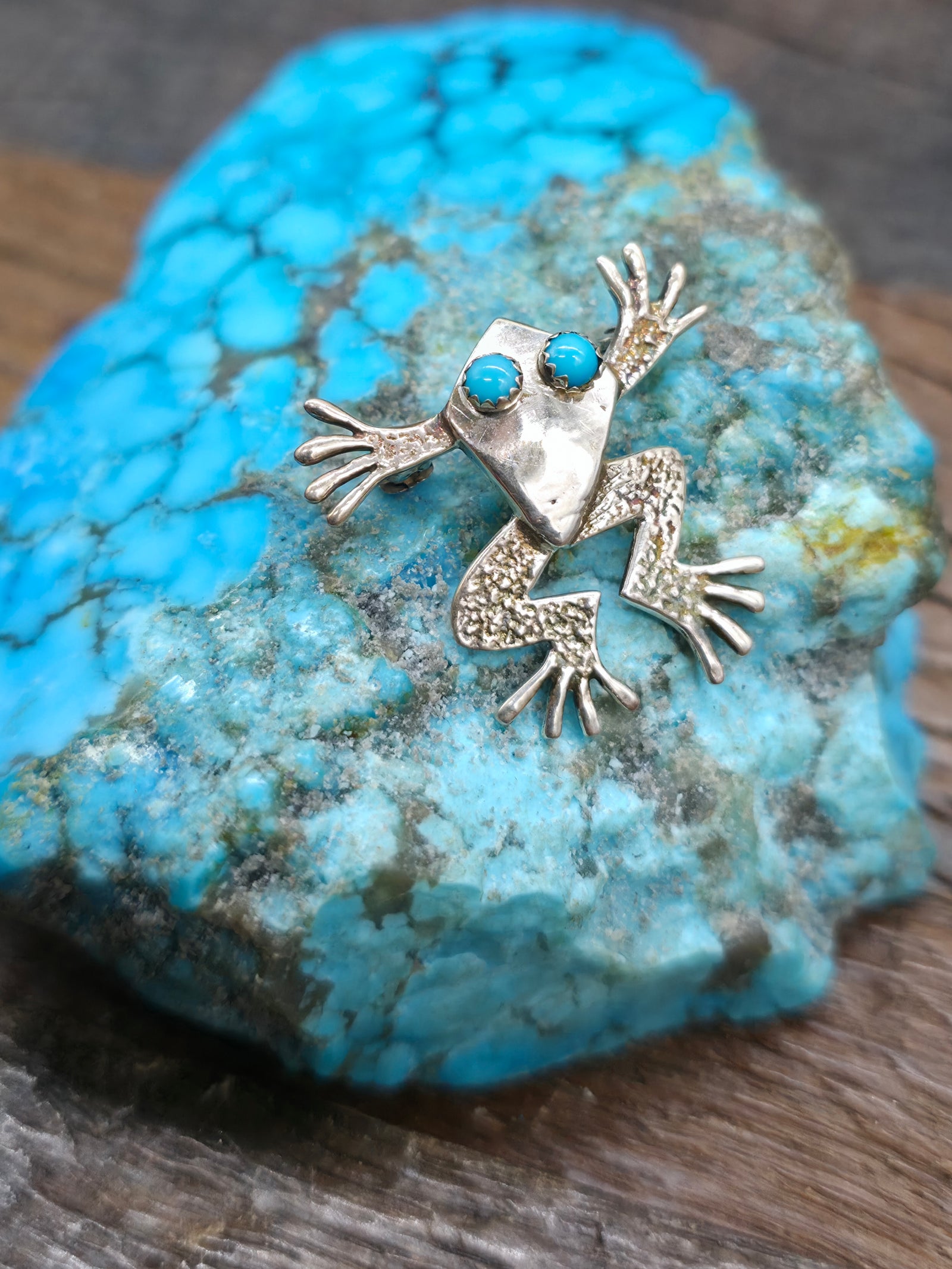 Sterling Silver Turquoise Frog Pin - 1 in. by 1 in.