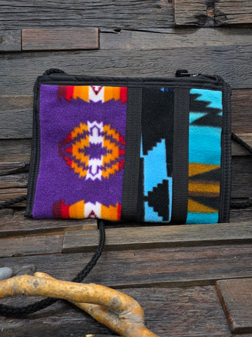 Hand Beaded Coin Purse - Turquoise Feathers
