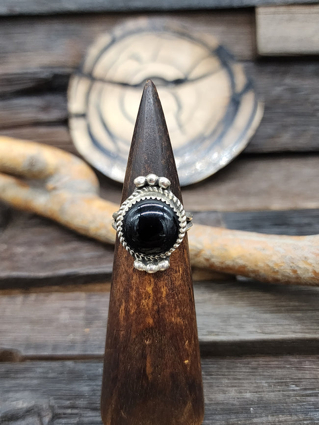 Onyx and Steling Silver Ring by Leslie Nez