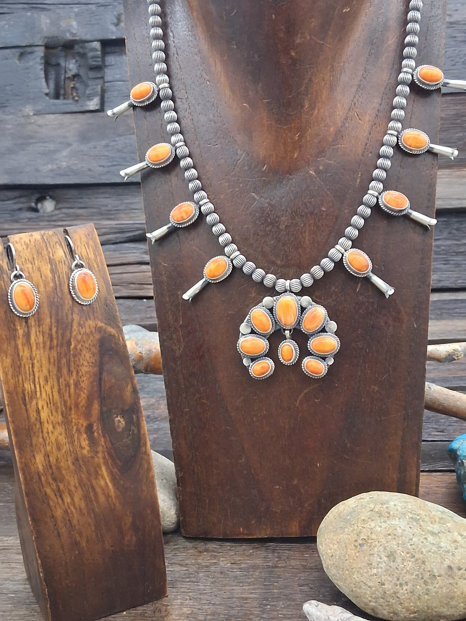 Sterling Silver Spiny Oyster Squash Blossom Necklace and Earring Set - 20 in.