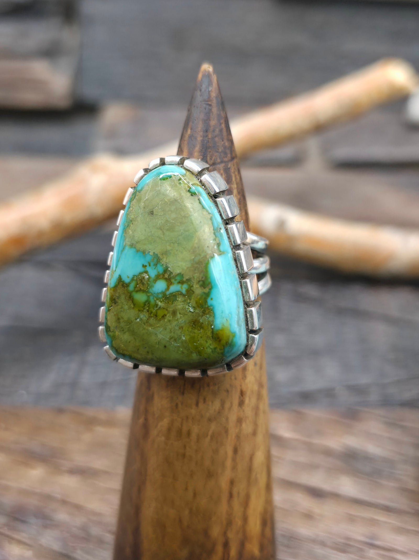 Heavyweight Sterling Silver and Turquoise Statement Ring - Size 9
