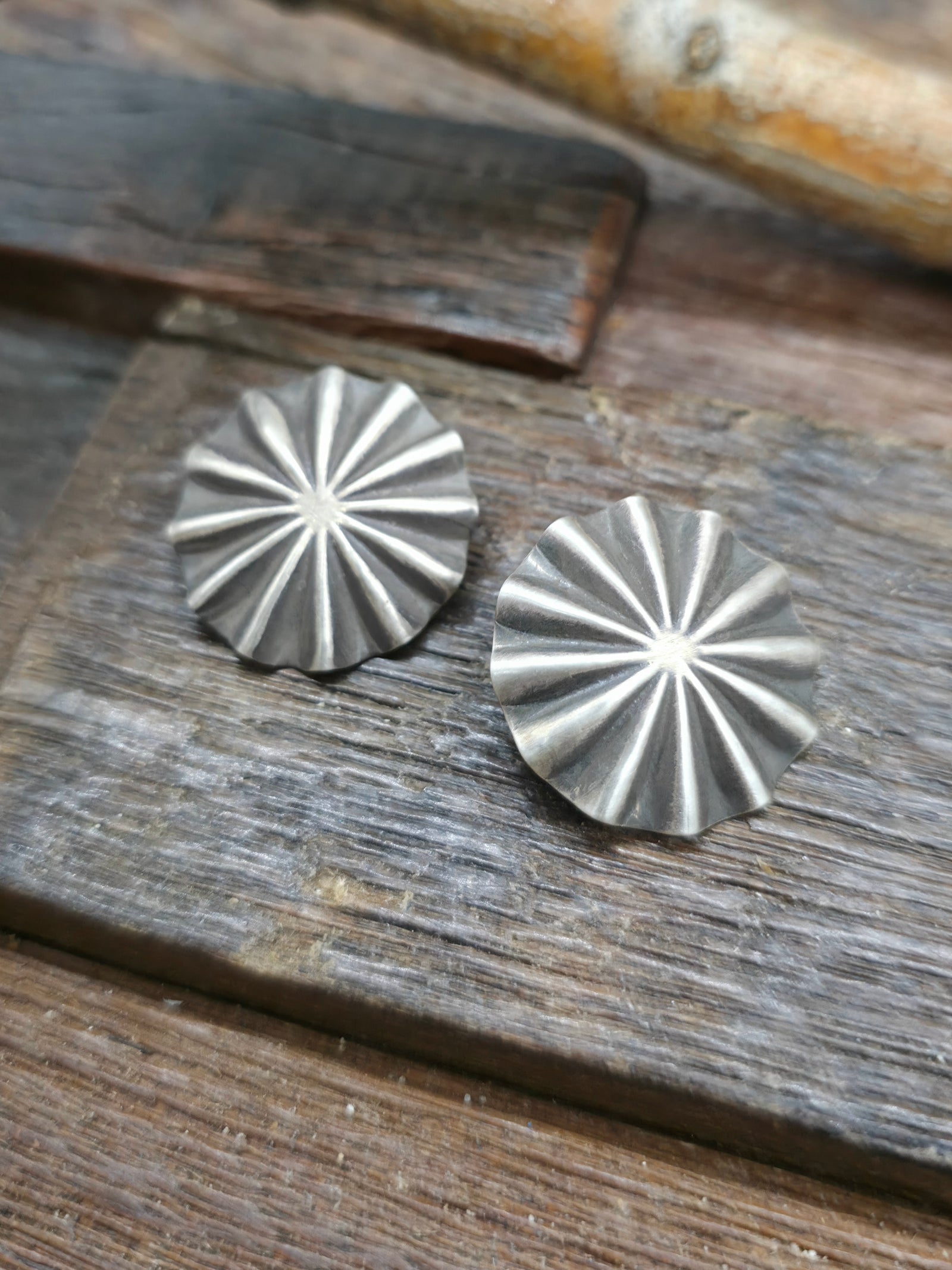 Round Stamped Sterling Silver Concha Earrings - 1 in.