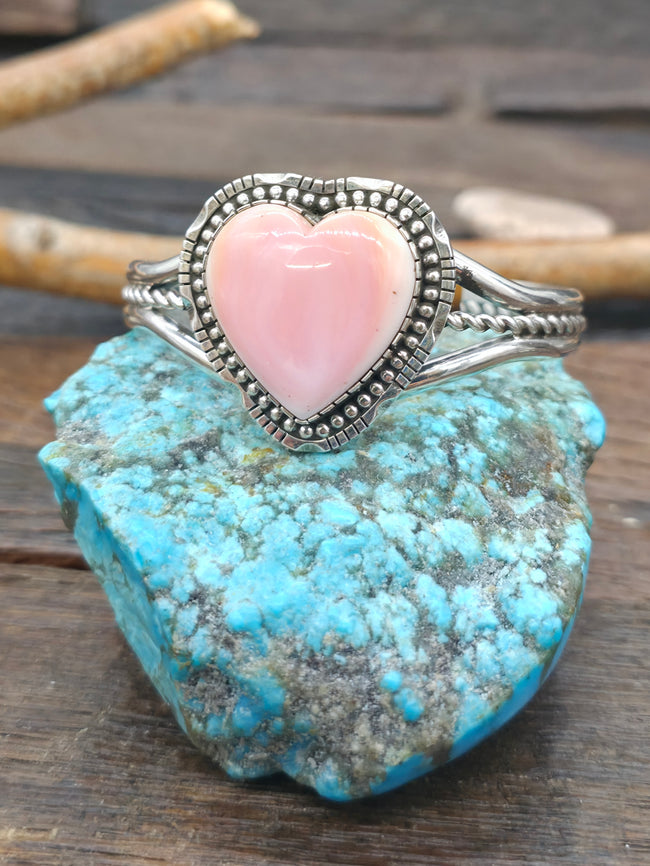 High Shine Sterling Silver Pink Conch Heart Cuff by Walter Vandever - 6 1/2 in. with Gap