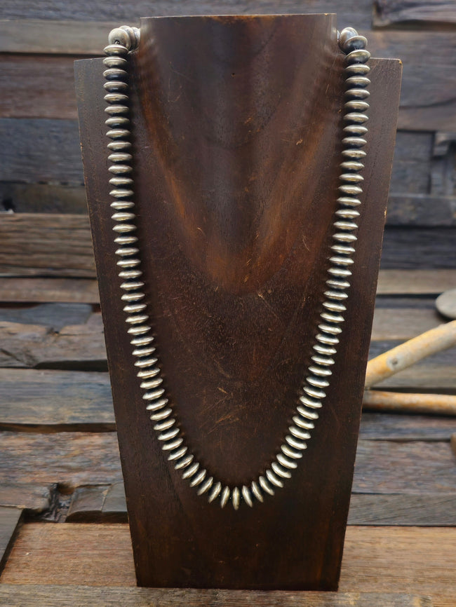 Bryannen Halwood Navajo Pearls - 20 in 8 mm Rondelle