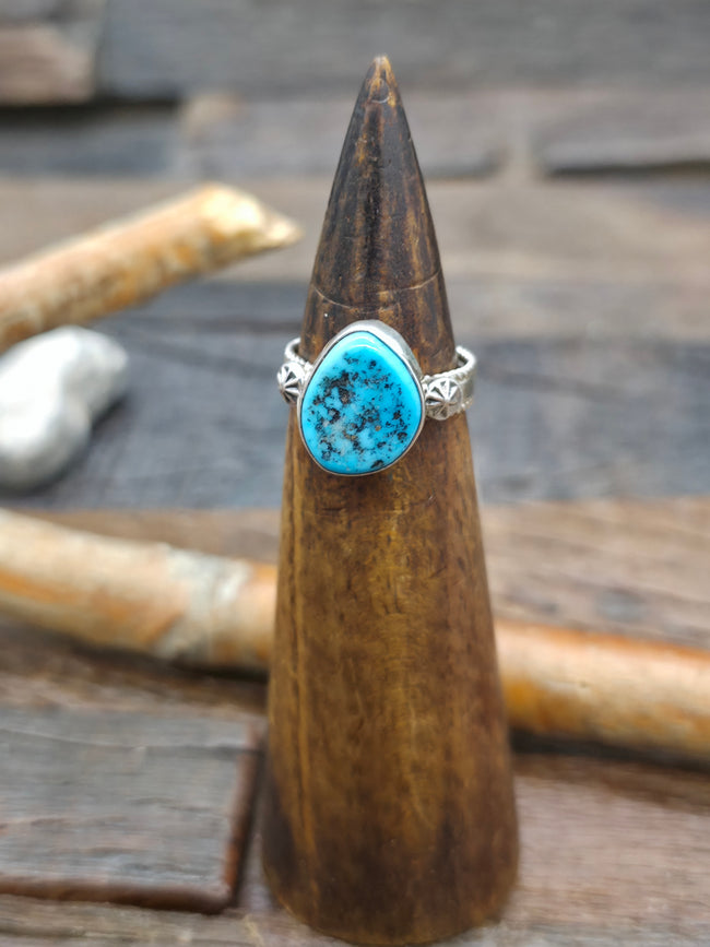 Sterling Silver Turquoise Ring with Star Shots and Rope Detail - Size 7 1/2