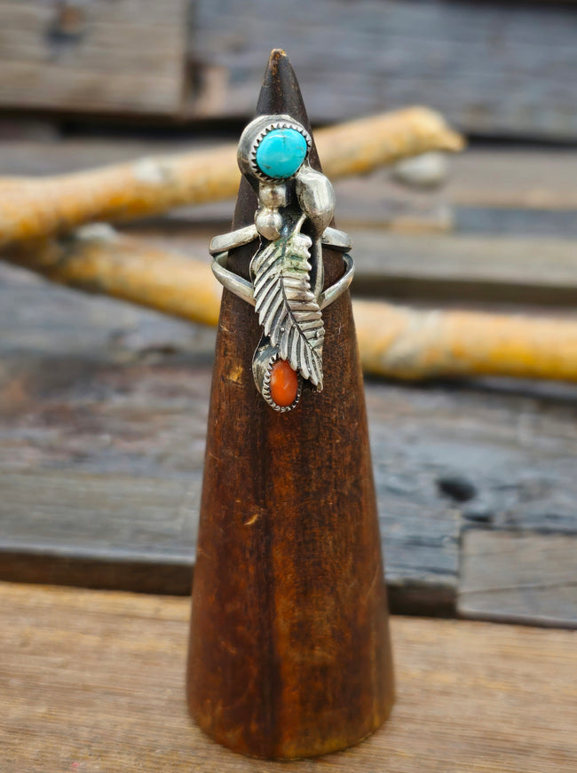 Vintage/Estate Blue Turquoise and Coral Sterling Silver Ring - Size 6