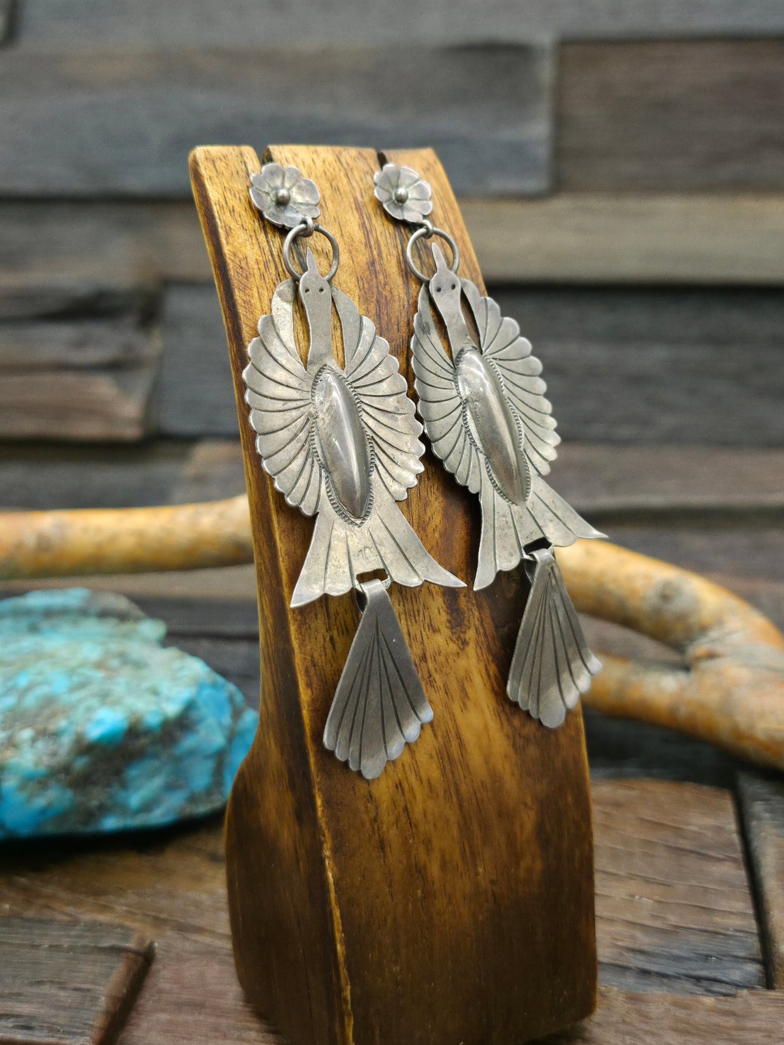 Vintage/Estate Stamped Sterling Silver Peyote Bird Post Dangle Earrings - 3 1/2 in. by 1 in.