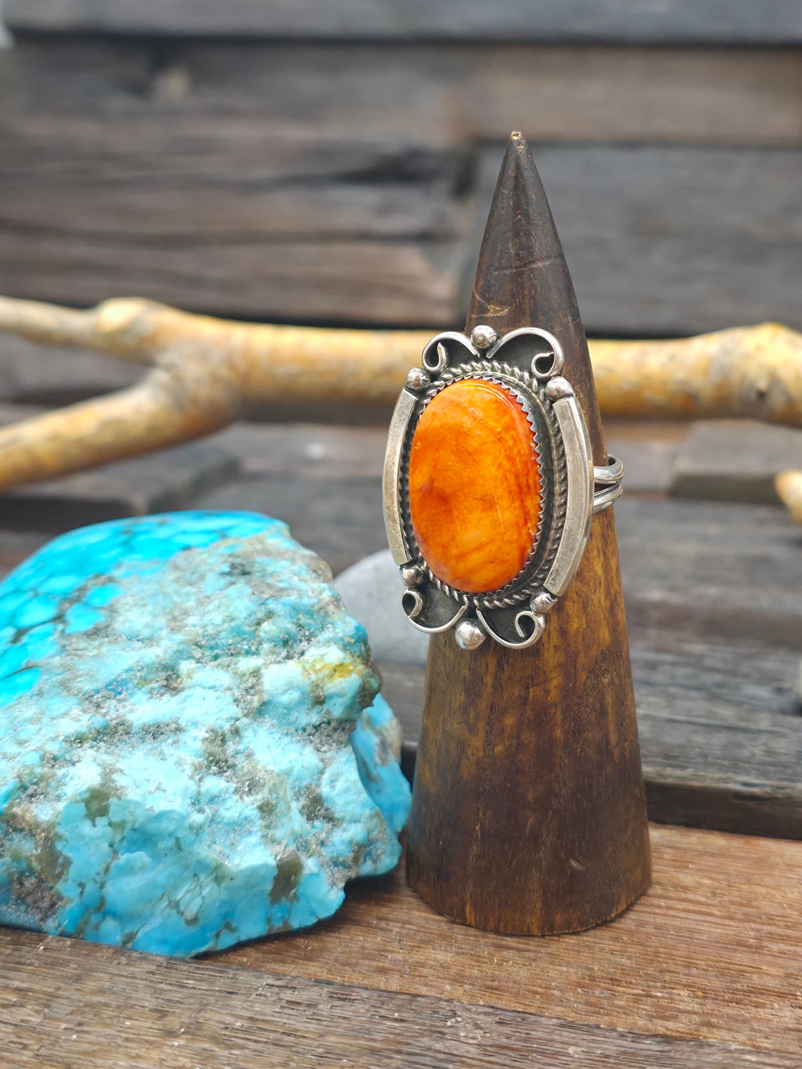 Sterling Silver Orange Spiny Oyster Shell Ring by Leslie Nez - Size 11