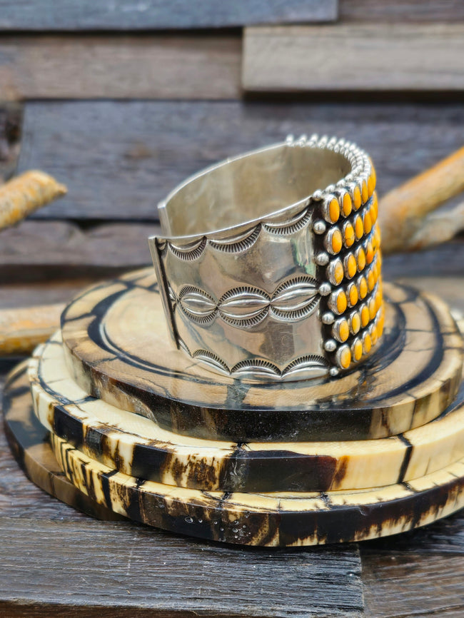 Sterling Silver Spiny Oyster Cuff by Dee Nez - 6 1/2 in.