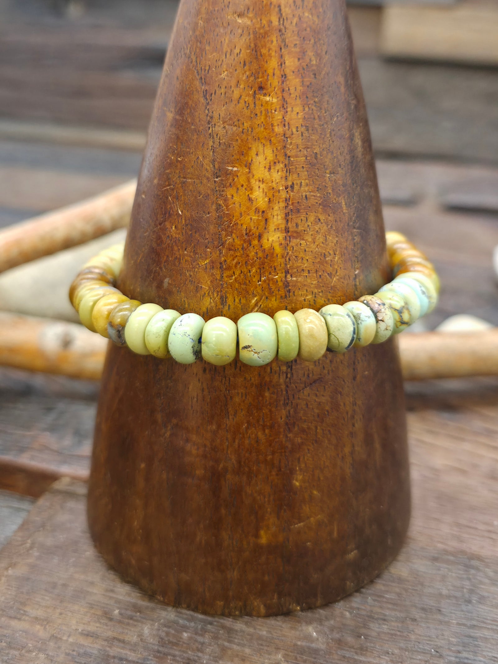 Green and Brown Sky Horse Turquoise Stretch Bracelet - 7in